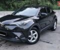 Черный Тойота C-HR, объемом двигателя 1.2 л и пробегом 138 тыс. км за 18000 $, фото 1 на Automoto.ua