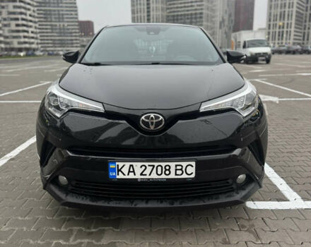 Черный Тойота C-HR, объемом двигателя 1.99 л и пробегом 137 тыс. км за 17900 $, фото 2 на Automoto.ua