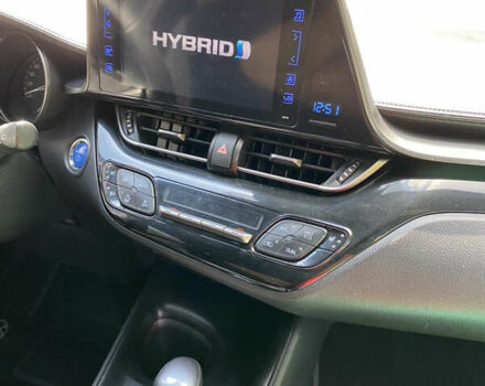 Чорний Тойота C-HR, об'ємом двигуна 1.8 л та пробігом 153 тис. км за 18300 $, фото 12 на Automoto.ua