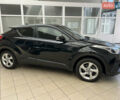 Черный Тойота C-HR, объемом двигателя 1.2 л и пробегом 64 тыс. км за 17200 $, фото 3 на Automoto.ua