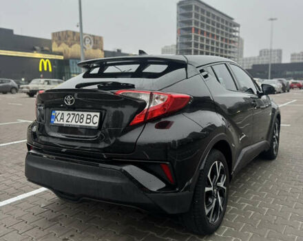 Черный Тойота C-HR, объемом двигателя 1.99 л и пробегом 137 тыс. км за 17900 $, фото 5 на Automoto.ua