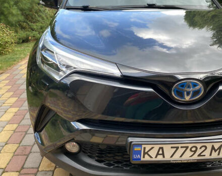 Чорний Тойота C-HR, об'ємом двигуна 1.8 л та пробігом 153 тис. км за 18300 $, фото 6 на Automoto.ua