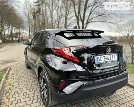 Чорний Тойота C-HR, об'ємом двигуна 2 л та пробігом 72 тис. км за 17499 $, фото 14 на Automoto.ua