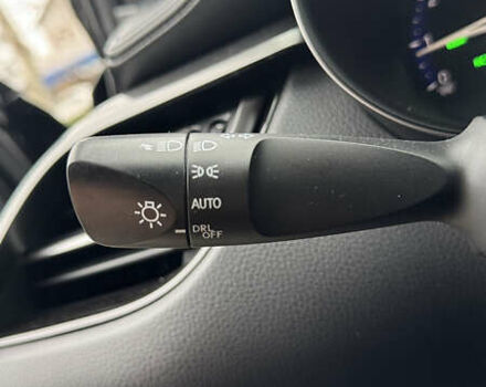 Черный Тойота C-HR, объемом двигателя 1.99 л и пробегом 86 тыс. км за 16700 $, фото 33 на Automoto.ua