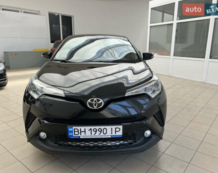 Черный Тойота C-HR, объемом двигателя 1.2 л и пробегом 64 тыс. км за 17200 $, фото 1 на Automoto.ua