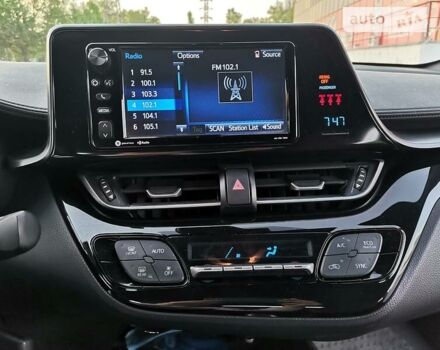 Черный Тойота C-HR, объемом двигателя 2 л и пробегом 78 тыс. км за 18500 $, фото 9 на Automoto.ua