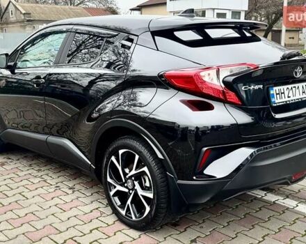 Черный Тойота C-HR, объемом двигателя 1.99 л и пробегом 86 тыс. км за 16700 $, фото 4 на Automoto.ua
