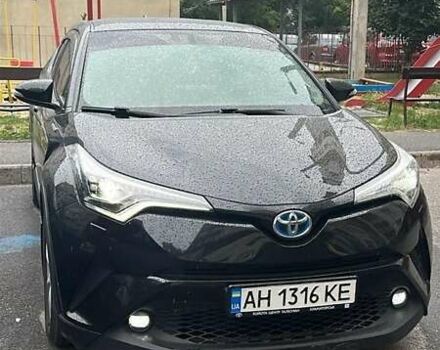 Черный Тойота C-HR, объемом двигателя 1.8 л и пробегом 138 тыс. км за 24500 $, фото 2 на Automoto.ua