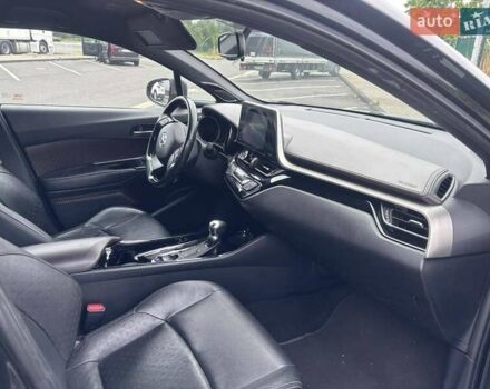 Черный Тойота C-HR, объемом двигателя 1.8 л и пробегом 120 тыс. км за 18866 $, фото 8 на Automoto.ua