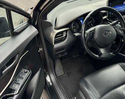 Чорний Тойота C-HR, об'ємом двигуна 1.99 л та пробігом 250 тис. км за 16900 $, фото 18 на Automoto.ua