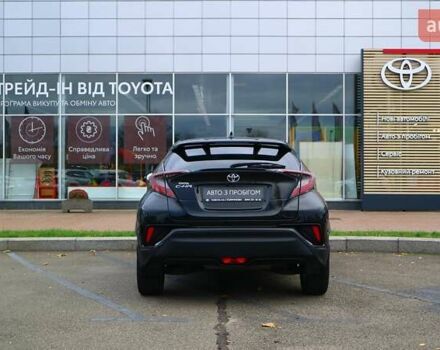 Чорний Тойота C-HR, об'ємом двигуна 1.2 л та пробігом 66 тис. км за 19819 $, фото 3 на Automoto.ua
