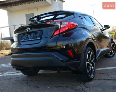 Чорний Тойота C-HR, об'ємом двигуна 2 л та пробігом 77 тис. км за 15850 $, фото 33 на Automoto.ua