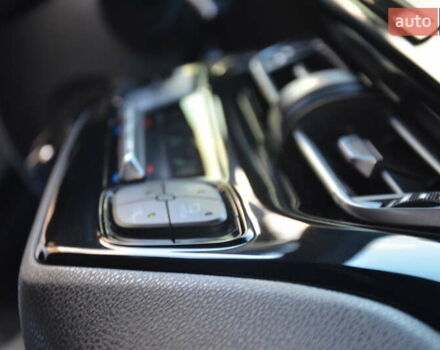 Чорний Тойота C-HR, об'ємом двигуна 2 л та пробігом 77 тис. км за 15850 $, фото 61 на Automoto.ua