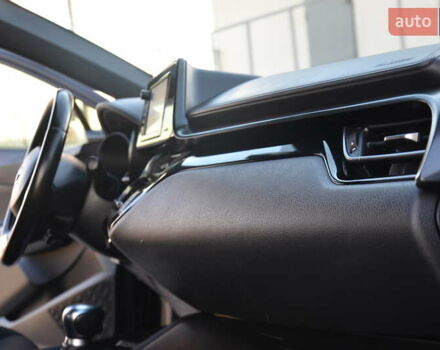 Чорний Тойота C-HR, об'ємом двигуна 2 л та пробігом 77 тис. км за 15850 $, фото 56 на Automoto.ua