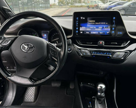 Чорний Тойота C-HR, об'ємом двигуна 1.99 л та пробігом 250 тис. км за 16900 $, фото 19 на Automoto.ua