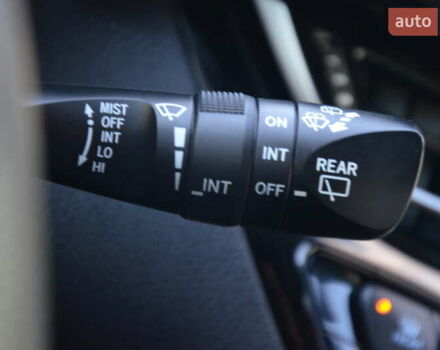 Чорний Тойота C-HR, об'ємом двигуна 2 л та пробігом 77 тис. км за 15850 $, фото 67 на Automoto.ua