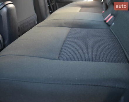 Чорний Тойота C-HR, об'ємом двигуна 2 л та пробігом 77 тис. км за 15850 $, фото 50 на Automoto.ua