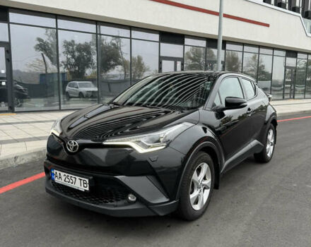 Чорний Тойота C-HR, об'ємом двигуна 1.99 л та пробігом 250 тис. км за 16900 $, фото 5 на Automoto.ua