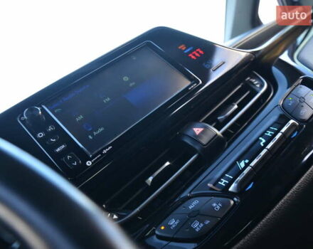 Чорний Тойота C-HR, об'ємом двигуна 2 л та пробігом 77 тис. км за 15850 $, фото 37 на Automoto.ua