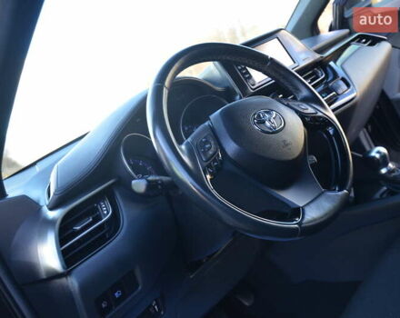 Чорний Тойота C-HR, об'ємом двигуна 2 л та пробігом 77 тис. км за 15850 $, фото 35 на Automoto.ua