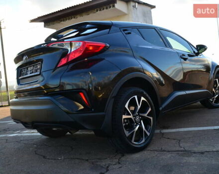 Чорний Тойота C-HR, об'ємом двигуна 2 л та пробігом 77 тис. км за 15850 $, фото 31 на Automoto.ua