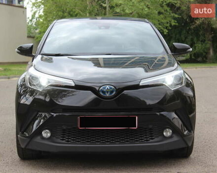 Черный Тойота C-HR, объемом двигателя 1.8 л и пробегом 72 тыс. км за 27699 $, фото 5 на Automoto.ua