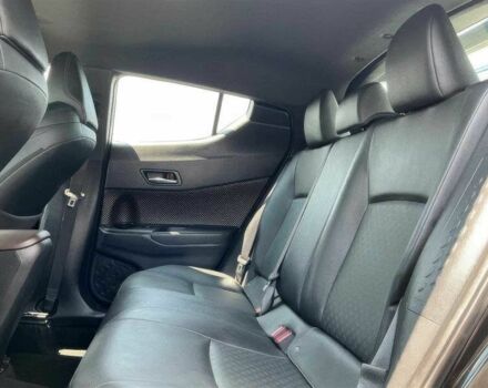 Тойота C-HR 2019 у Києві на Automoto.ua Чорний Тойота C-HR, об'ємом двигуна 2 л та пробігом 30 тис. км за 6100 $, фото 12 на Automoto.ua