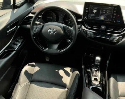 Тойота C-HR 2019 у Києві на Automoto.ua Чорний Тойота C-HR, об'ємом двигуна 2 л та пробігом 30 тис. км за 6100 $, фото 10 на Automoto.ua