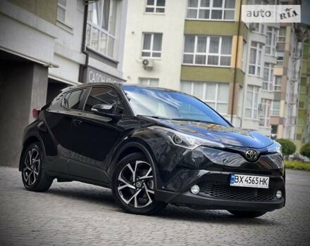 Чорний Тойота C-HR, об'ємом двигуна 2 л та пробігом 56 тис. км за 22500 $, фото 3 на Automoto.ua