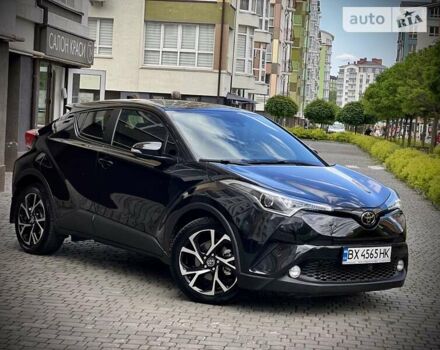 Черный Тойота C-HR, объемом двигателя 2 л и пробегом 56 тыс. км за 22500 $, фото 4 на Automoto.ua