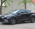 Черный Тойота C-HR, объемом двигателя 1.8 л и пробегом 72 тыс. км за 27699 $, фото 1 на Automoto.ua