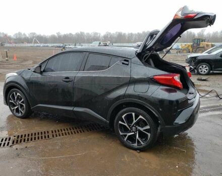 Чорний Тойота C-HR, об'ємом двигуна 2 л та пробігом 47 тис. км за 12000 $, фото 1 на Automoto.ua