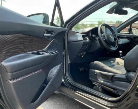 Черный Тойота C-HR, объемом двигателя 2 л и пробегом 36 тыс. км за 7400 $, фото 9 на Automoto.ua