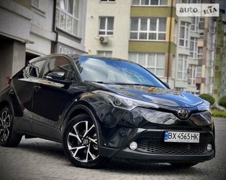 Чорний Тойота C-HR, об'ємом двигуна 2 л та пробігом 56 тис. км за 22500 $, фото 5 на Automoto.ua