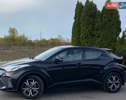Черный Тойота C-HR, объемом двигателя 1.2 л и пробегом 76 тыс. км за 19900 $, фото 6 на Automoto.ua