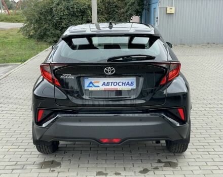 Черный Тойота C-HR, объемом двигателя 1.2 л и пробегом 76 тыс. км за 19900 $, фото 4 на Automoto.ua