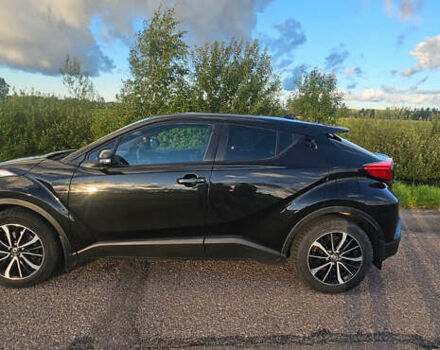 Чорний Тойота C-HR, об'ємом двигуна 1.2 л та пробігом 147 тис. км за 15346 $, фото 3 на Automoto.ua