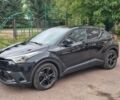 Черный Тойота C-HR, объемом двигателя 1.8 л и пробегом 105 тыс. км за 25200 $, фото 1 на Automoto.ua