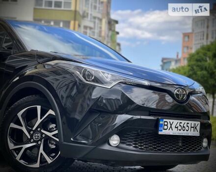 Черный Тойота C-HR, объемом двигателя 2 л и пробегом 56 тыс. км за 22500 $, фото 7 на Automoto.ua