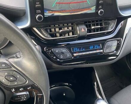 Черный Тойота C-HR, объемом двигателя 1.2 л и пробегом 76 тыс. км за 19900 $, фото 27 на Automoto.ua