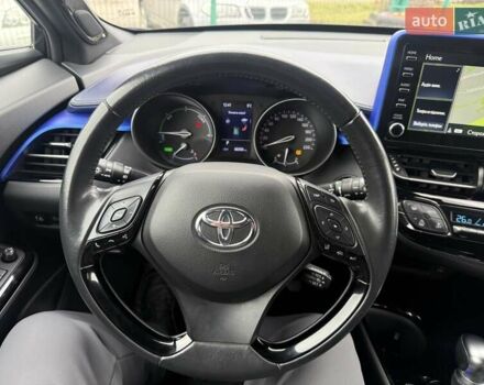 Чорний Тойота C-HR, об'ємом двигуна 1.8 л та пробігом 65 тис. км за 23800 $, фото 17 на Automoto.ua