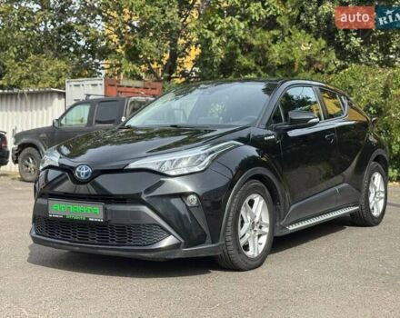 Черный Тойота C-HR, объемом двигателя 1.8 л и пробегом 32 тыс. км за 25900 $, фото 3 на Automoto.ua