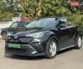 Черный Тойота C-HR, объемом двигателя 1.8 л и пробегом 32 тыс. км за 25900 $, фото 3 на Automoto.ua