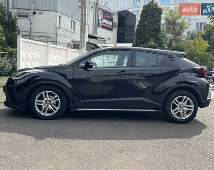 Черный Тойота C-HR, объемом двигателя 1.8 л и пробегом 32 тыс. км за 25900 $, фото 5 на Automoto.ua