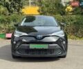 Черный Тойота C-HR, объемом двигателя 1.8 л и пробегом 32 тыс. км за 25900 $, фото 2 на Automoto.ua