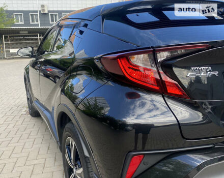 Черный Тойота C-HR, объемом двигателя 1.8 л и пробегом 36 тыс. км за 29500 $, фото 20 на Automoto.ua