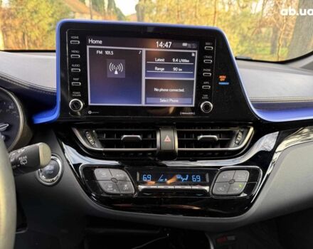 Чорний Тойота C-HR, об'ємом двигуна 2 л та пробігом 38 тис. км за 21990 $, фото 13 на Automoto.ua
