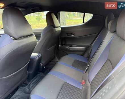 Чорний Тойота C-HR, об'ємом двигуна 2 л та пробігом 38 тис. км за 21990 $, фото 16 на Automoto.ua