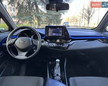 Черный Тойота C-HR, объемом двигателя 2 л и пробегом 114 тыс. км за 19900 $, фото 29 на Automoto.ua