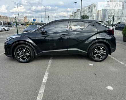 Чорний Тойота C-HR, об'ємом двигуна 1.2 л та пробігом 9 тис. км за 28900 $, фото 10 на Automoto.ua